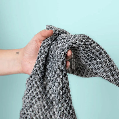 Rynx | Peeling Shower Towel with Silver Ions – Deep Cleaning & Gentle Exfoliation