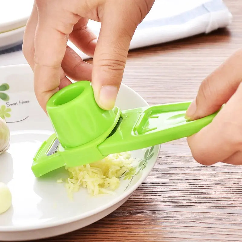 Rynx | Practical Garlic Press – Ideal for Home Cooking