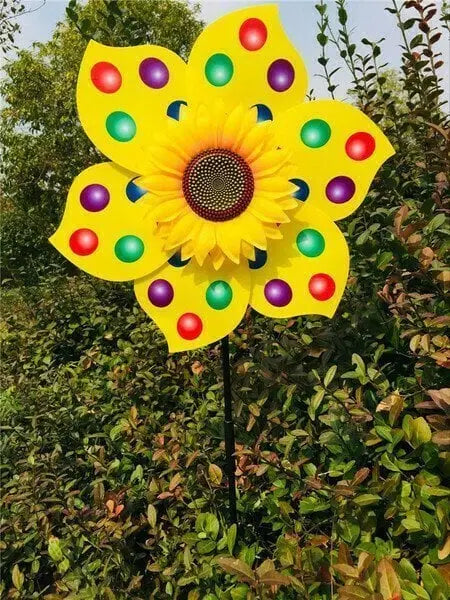 Rynx | Garden Wind Wheel with Sunflower Motif