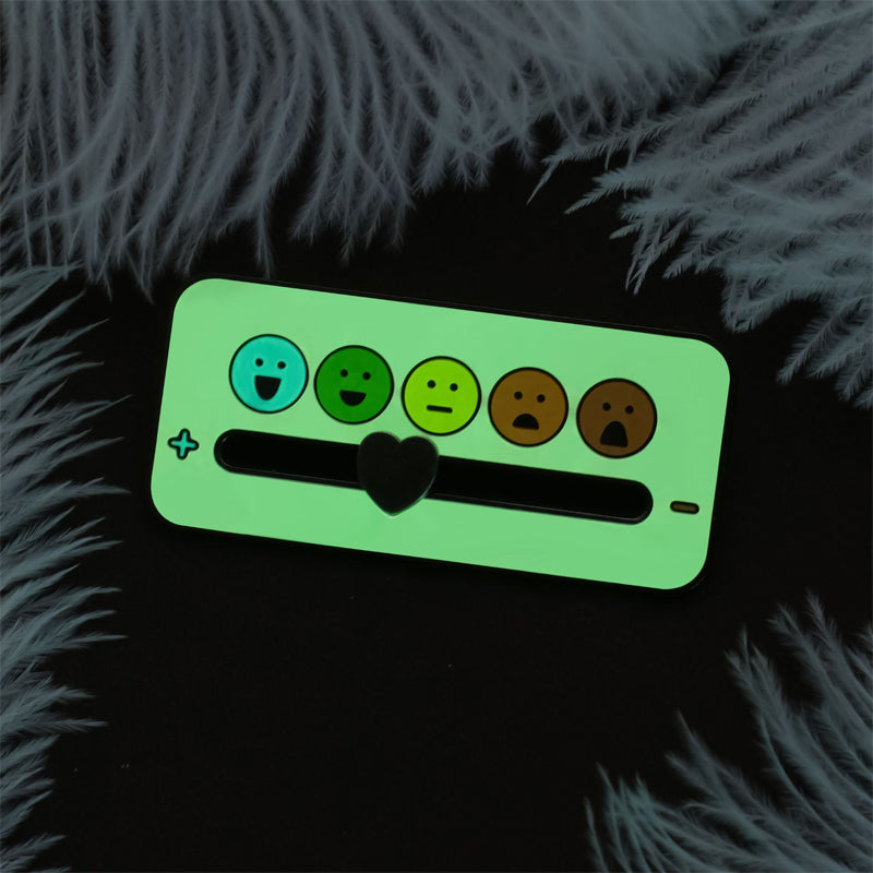 Rynx | Brooches that express your mood