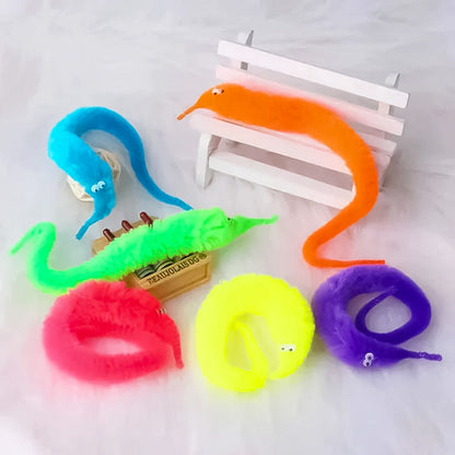 Rynx | Twisted fuzzy worm toy