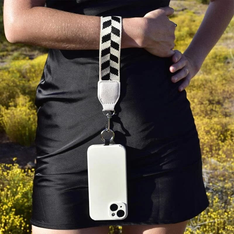 Rynx | Phone strap with zipper pocket