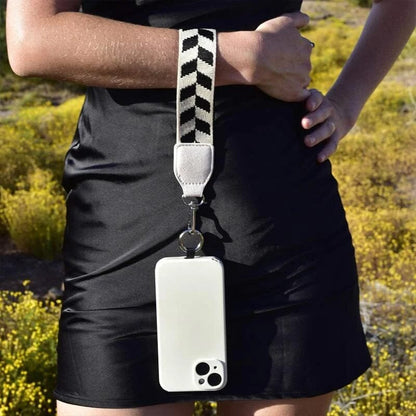 Rynx | Phone strap with zipper pocket