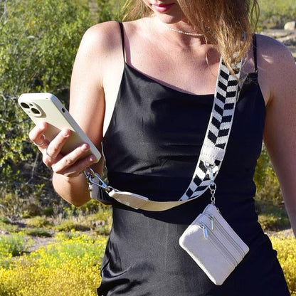 Rynx | Phone strap with zipper pocket