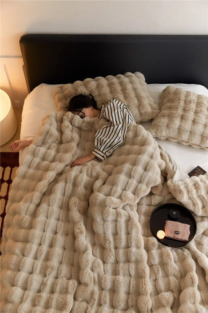 RYNX | The Ultimate Plush Wool Blanket For Unmatched Comfort