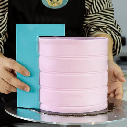Rynx | 8-Style-Cake-Scraper necessary for cake lovers
