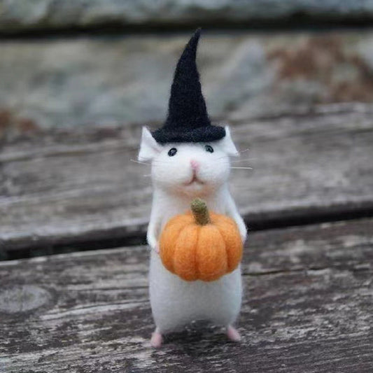 Rynx | Felt Mouse and Pumpkin Ornament
