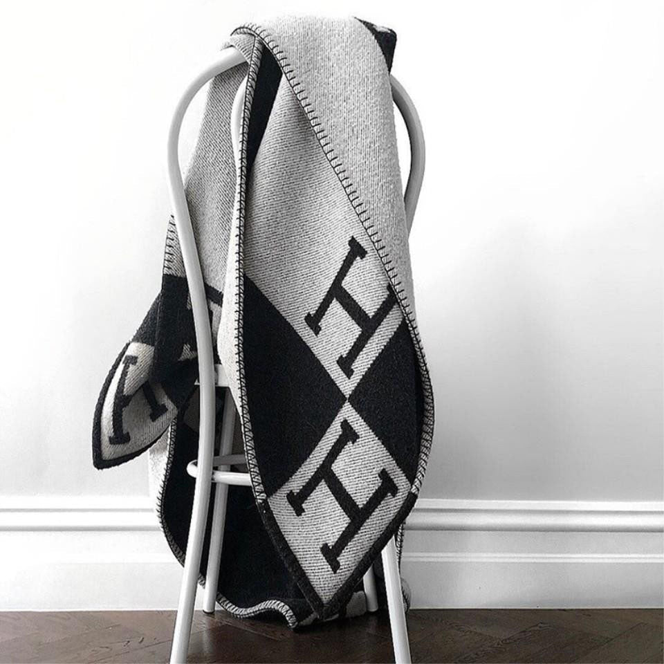 RYNX | Elegant For A Stylish Interior - Luxblanket