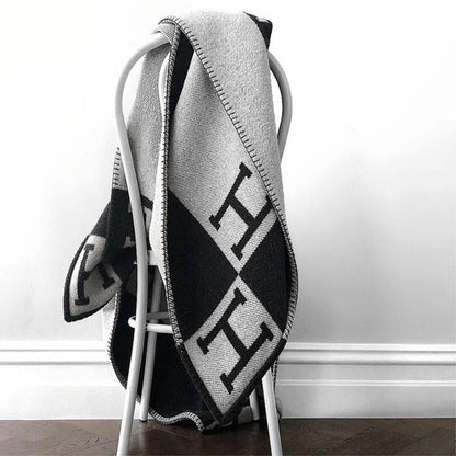 RYNX | Elegant For A Stylish Interior - Luxblanket