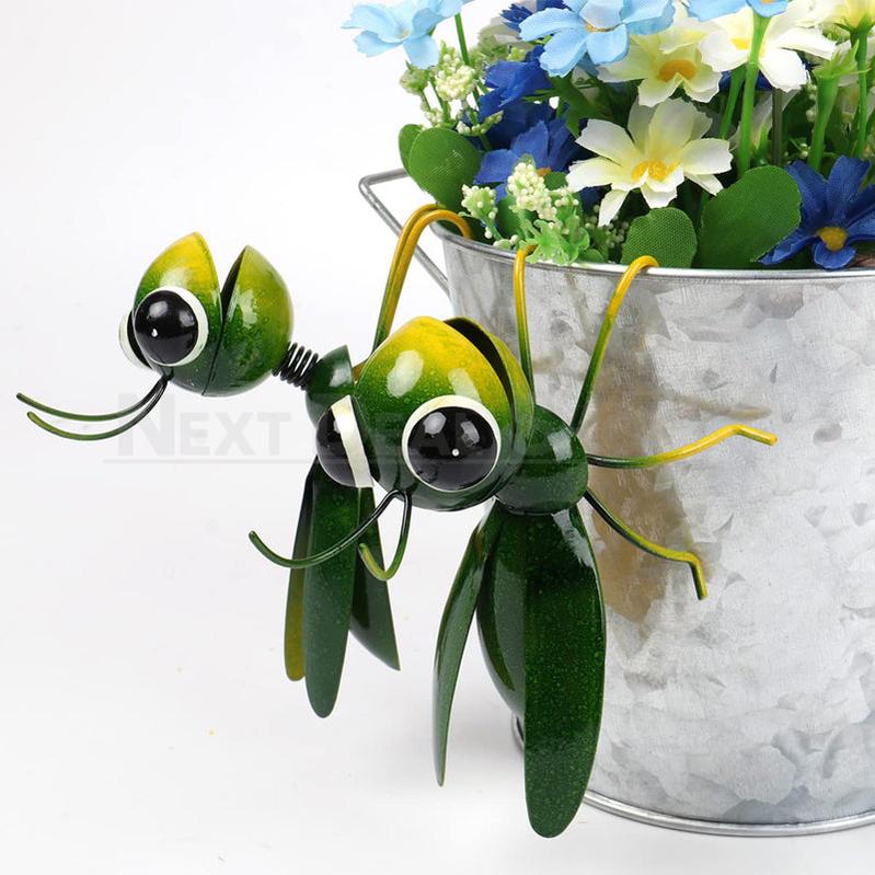 Rynx | 2 Pcs - Metal Grasshopper Garden Decor