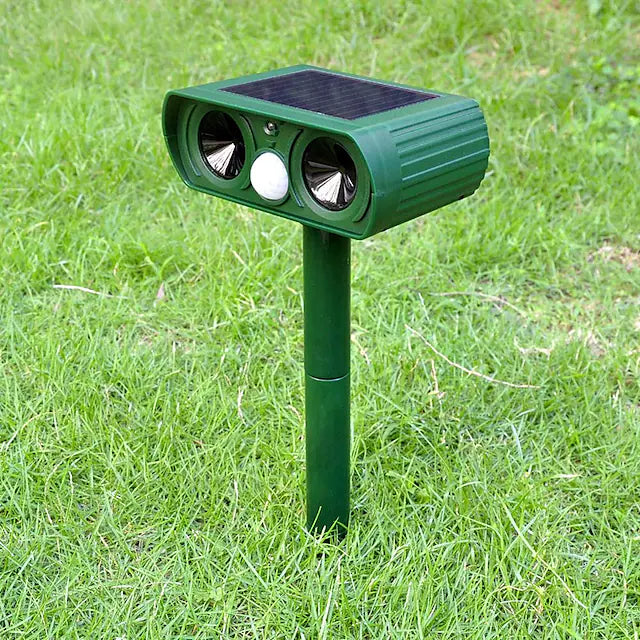 Rynx | 2-piece: Outdoor solar-powered ultrasonic pest repeller