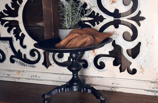 Rynx | Embellished metal pedestal