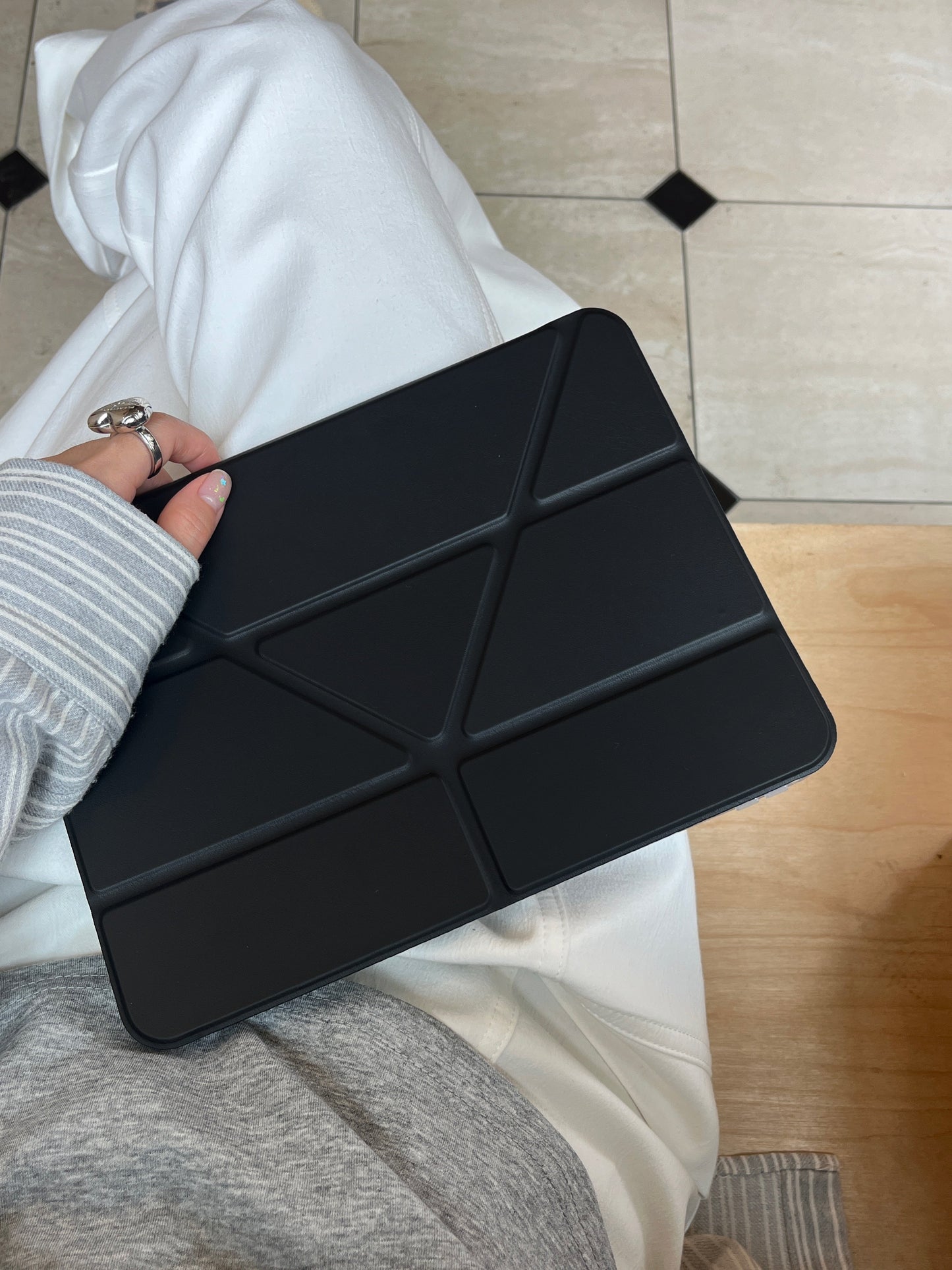 Rynx | Pastel Origami Stand iPad Case Slim Magnetic Foldable Stand