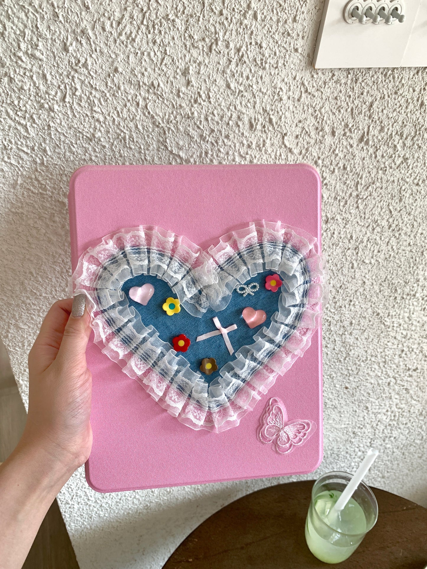 Rynx | Cute pink iPad case with heart lace design – Floral stand case