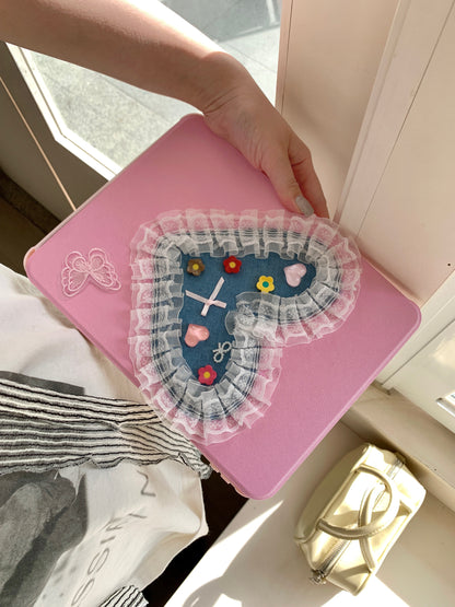 Rynx | Cute pink iPad case with heart lace design – Floral stand case