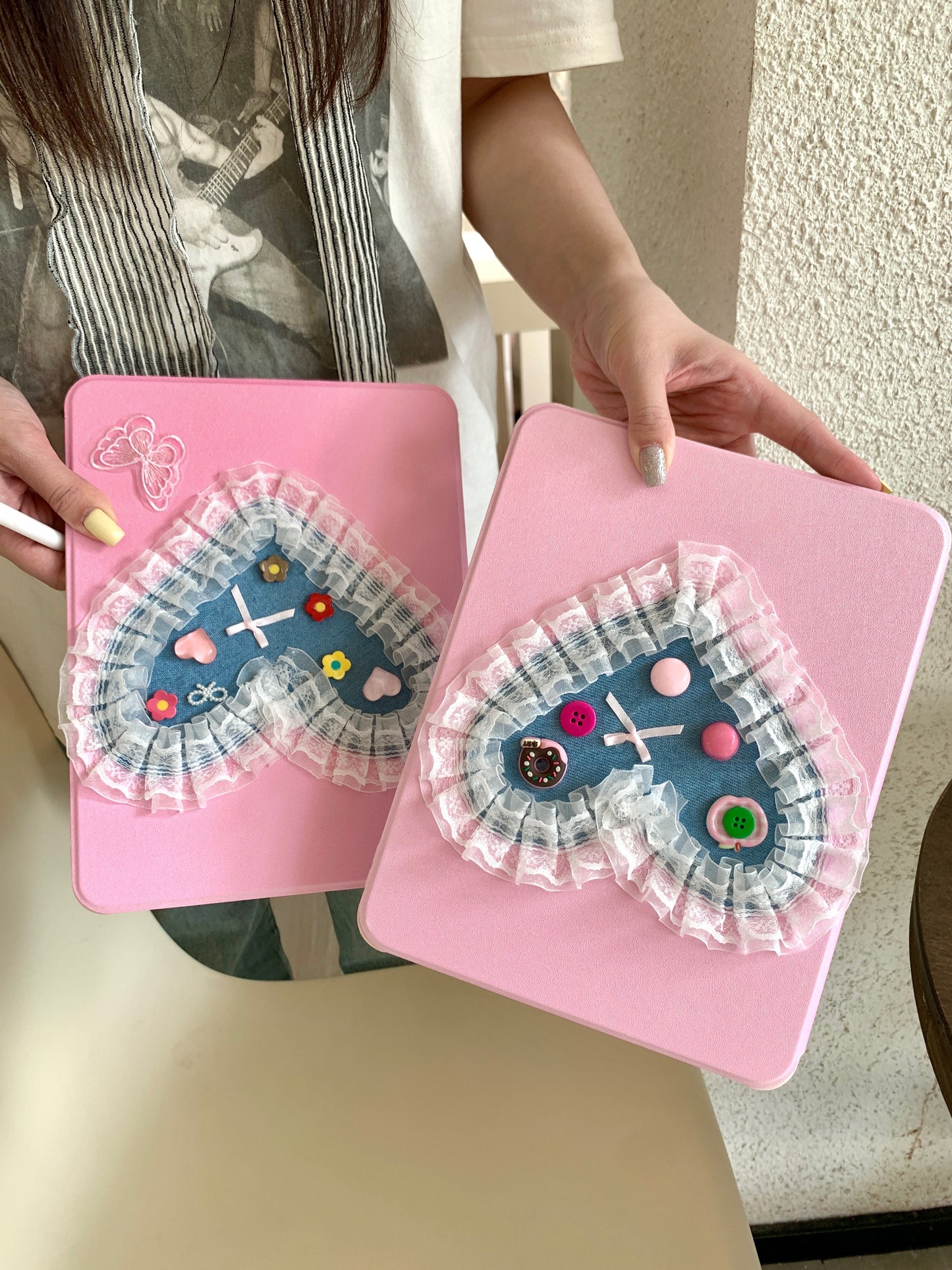 Rynx | Cute pink iPad case with heart lace design – Floral stand case