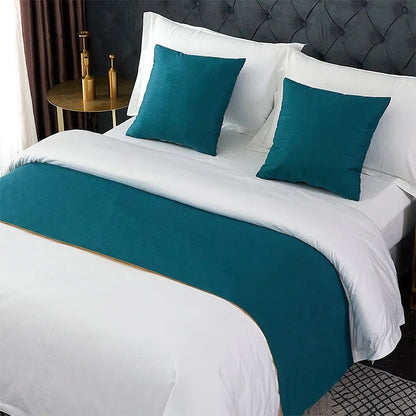Rynx | 1 piece bed runner + 2 matching pillow covers