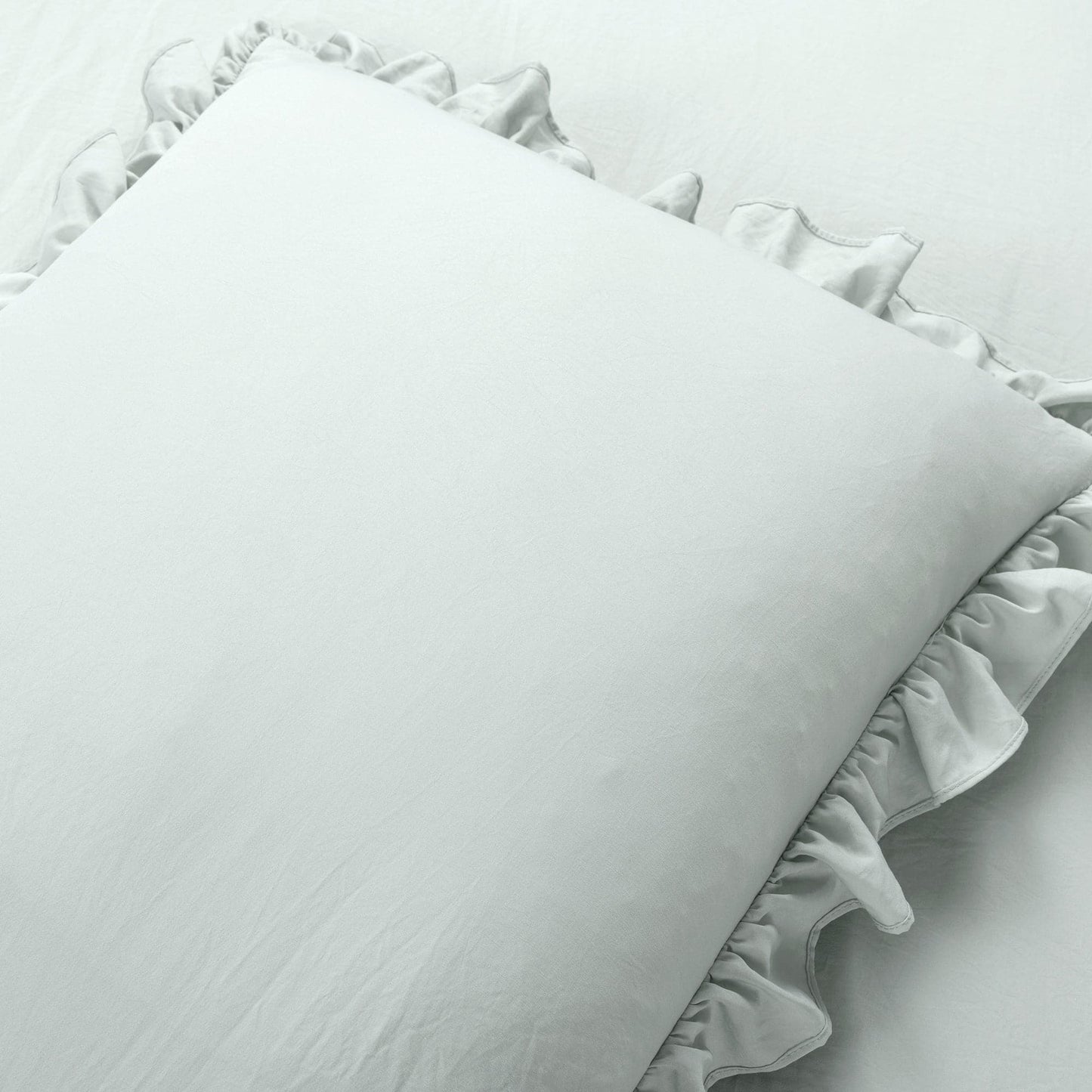 Rynx | Ruffle shirt duvet cover set