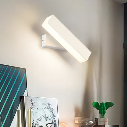 Rynx | Simple black/white linear LED wall outdoor light rotatable acrylic wall light in warm/white light