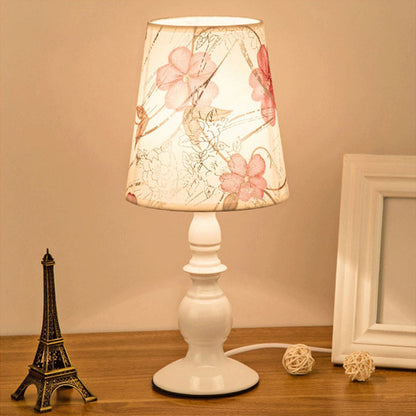 Rynx | Lumivelle – Classic white table lamp