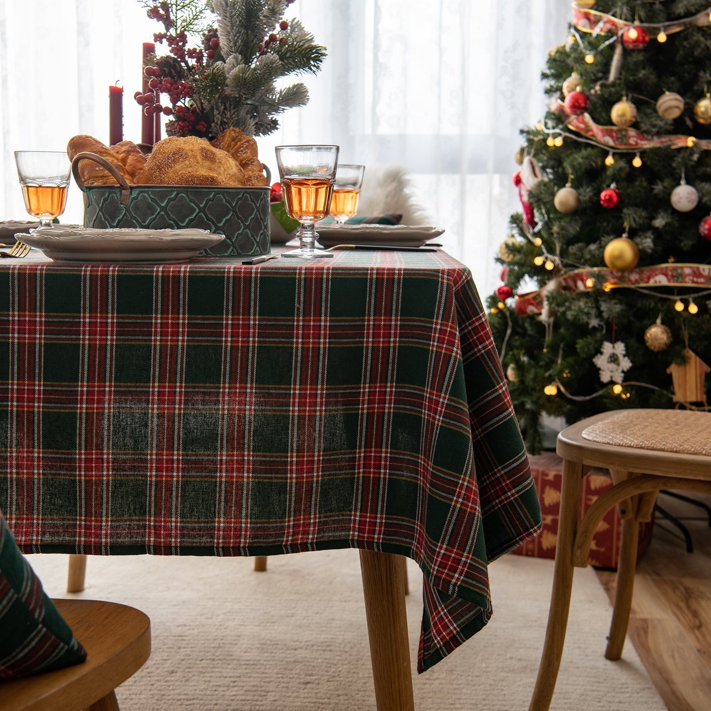 Rynx | Christmas Party Traditional Scottish Check Pattern Tablecloth
