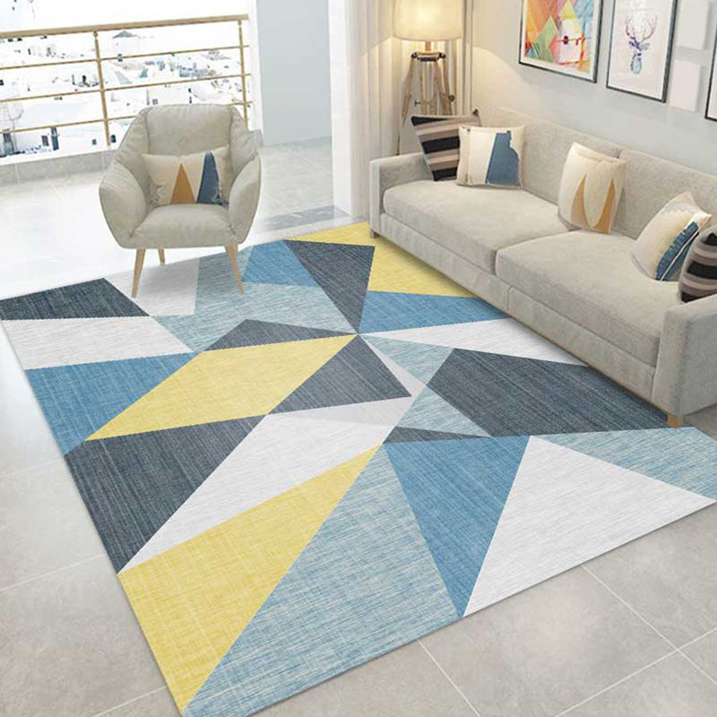 Rynx | Multi Colored Geometric Pattern Rug Polypropylene Modern Indoor Rug Easy Care Pet Friendly Area Carpet in Living Room