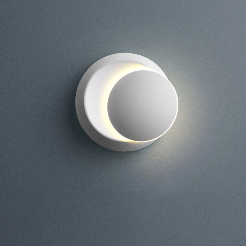 Rynx | Movable Moon-shaped Wall Lamp Nordic Metal Nightstand LED Wall-mounted Light