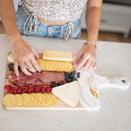 Rynx | Eco-friendly acacia wood cutting board