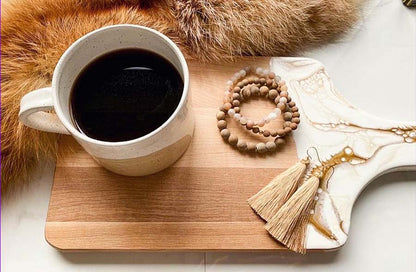 Rynx | Eco-friendly acacia wood cutting board