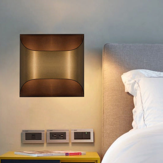 Rynx | Colonial Square/Rectangular Wall Lamp 1 Main Metal Surface Mounted Wall Lamp in Brass for Bedroom