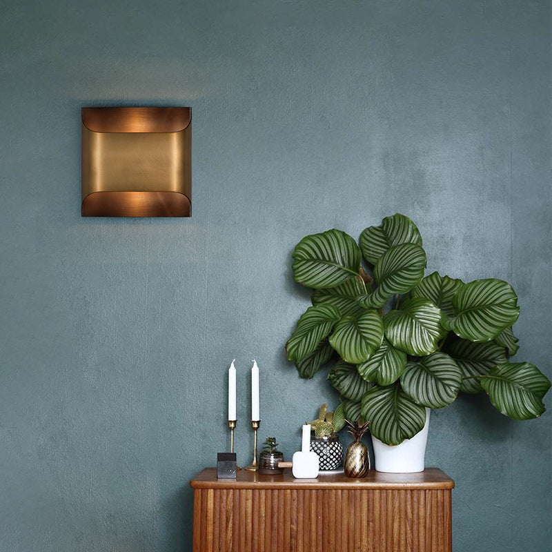 Rynx | Colonial Square/Rectangular Wall Lamp 1 Main Metal Surface Mounted Wall Lamp in Brass for Bedroom