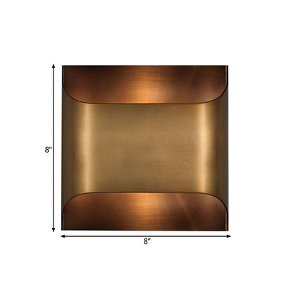 Rynx | Colonial Square/Rectangular Wall Lamp 1 Main Metal Surface Mounted Wall Lamp in Brass for Bedroom