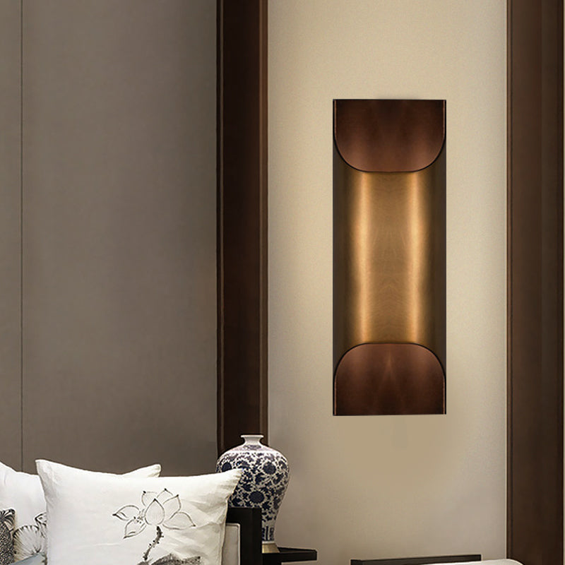 Rynx | Colonial Square/Rectangular Wall Lamp 1 Main Metal Surface Mounted Wall Lamp in Brass for Bedroom