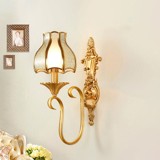 Rynx | Metal Brass Wall Lamp Curvy 1/2 Cups Traditional Wall Mount Lamp for Living Room