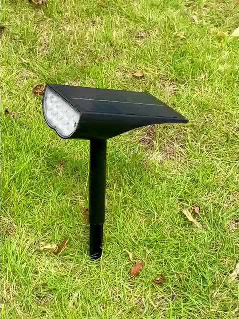 Rynx | SolarSpot - 9 LED Solar Garden Lighting for Garden and Landscape