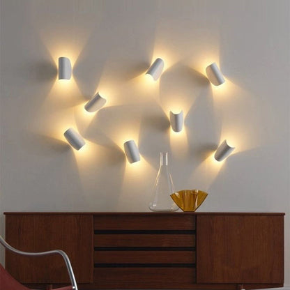Rynx | Eveline Modern Geometric LED Wall Lamp - 4 Colors Indoor/Outdoor Metal