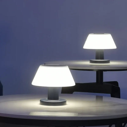 Rynx | Solar powered table lamp - Solara