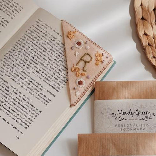 Rynx | Personalized hand-embroidered corner bookmark