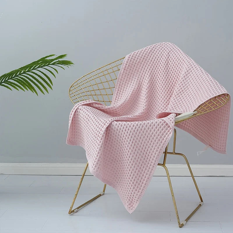 Rynx | Super absorbent breathable antibacterial waffle bath towel