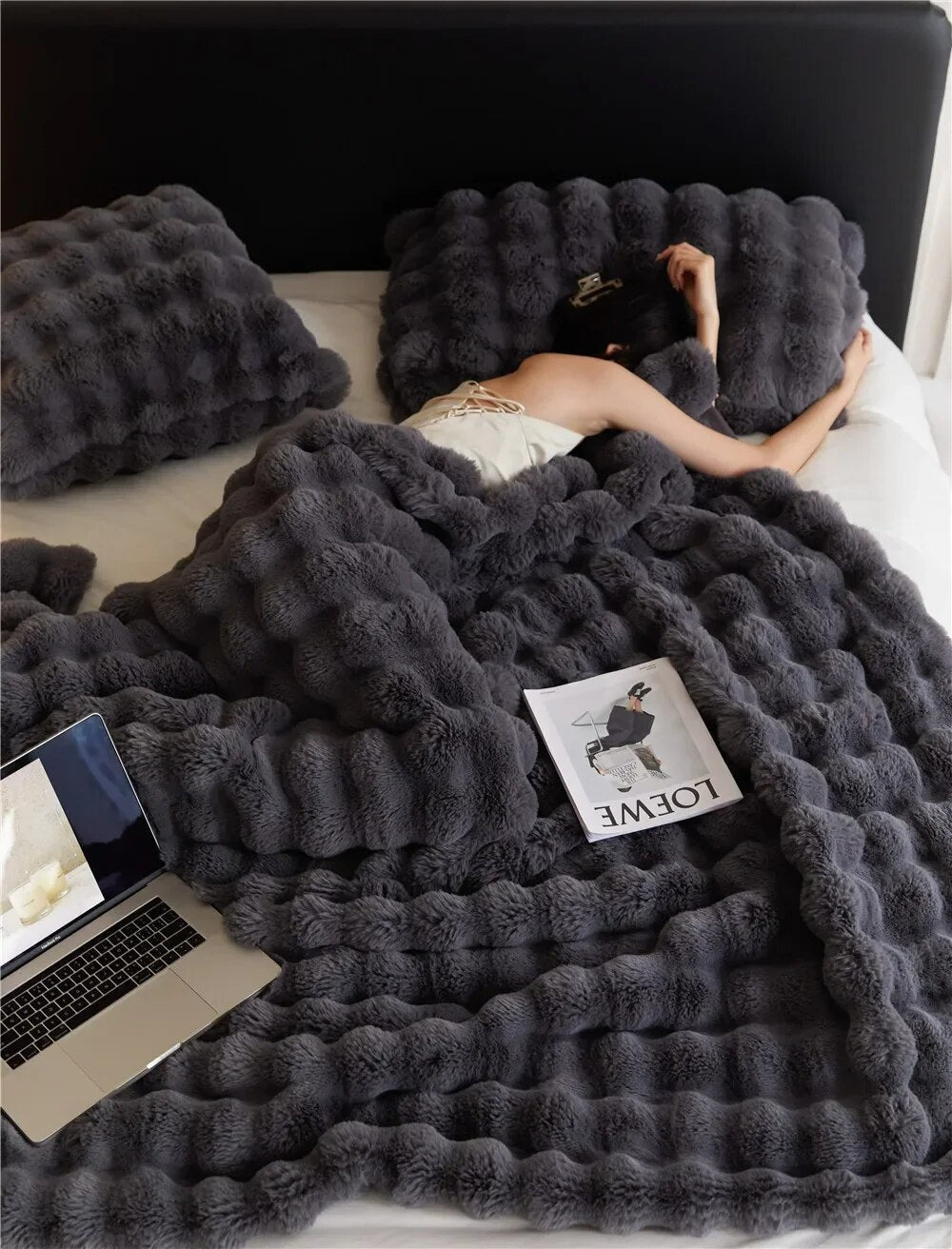 RYNX | The Ultimate Plush Wool Blanket For Unmatched Comfort