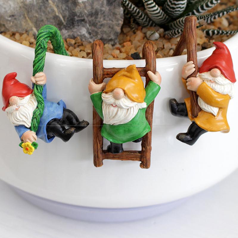 Rynx | 3 Pcs - Resin gnome Pot clamps