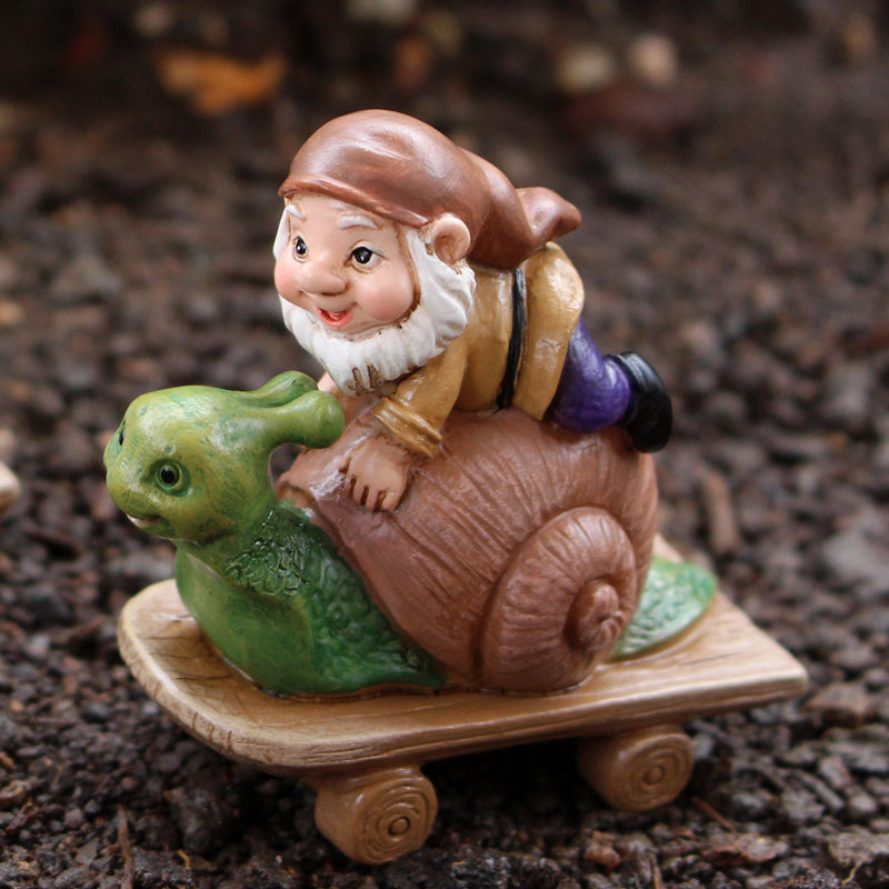 Rynx | 3 Pcs - Skateboarding Gnome Figur