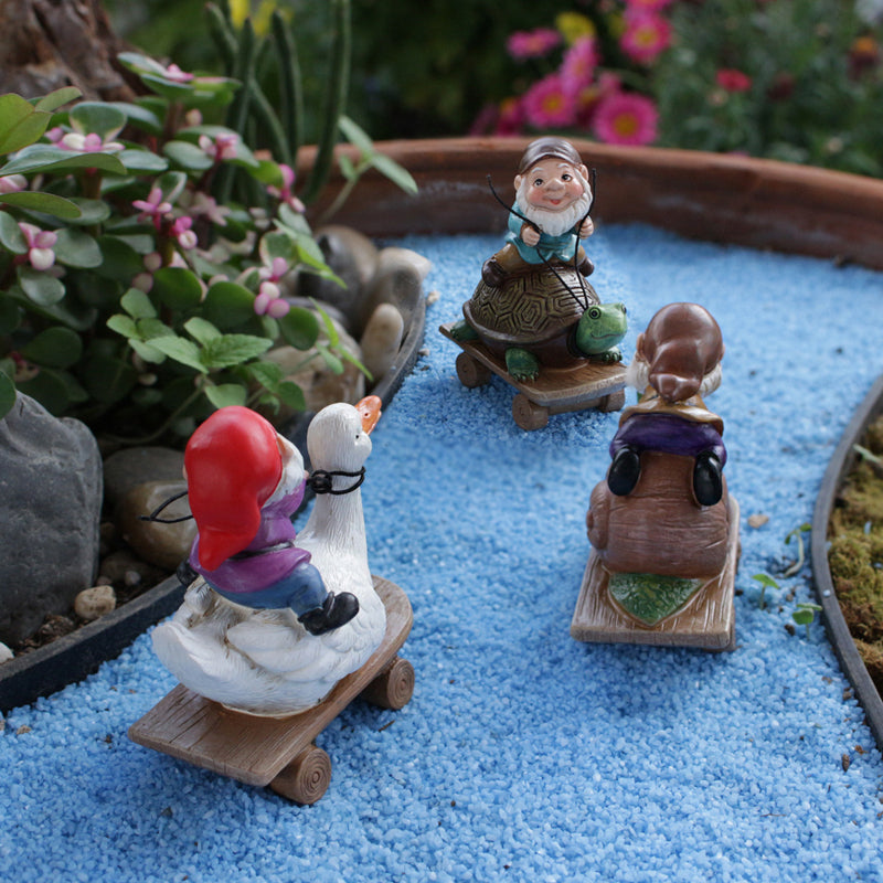 Rynx | 3 Pcs - Skateboarding Gnome Figur