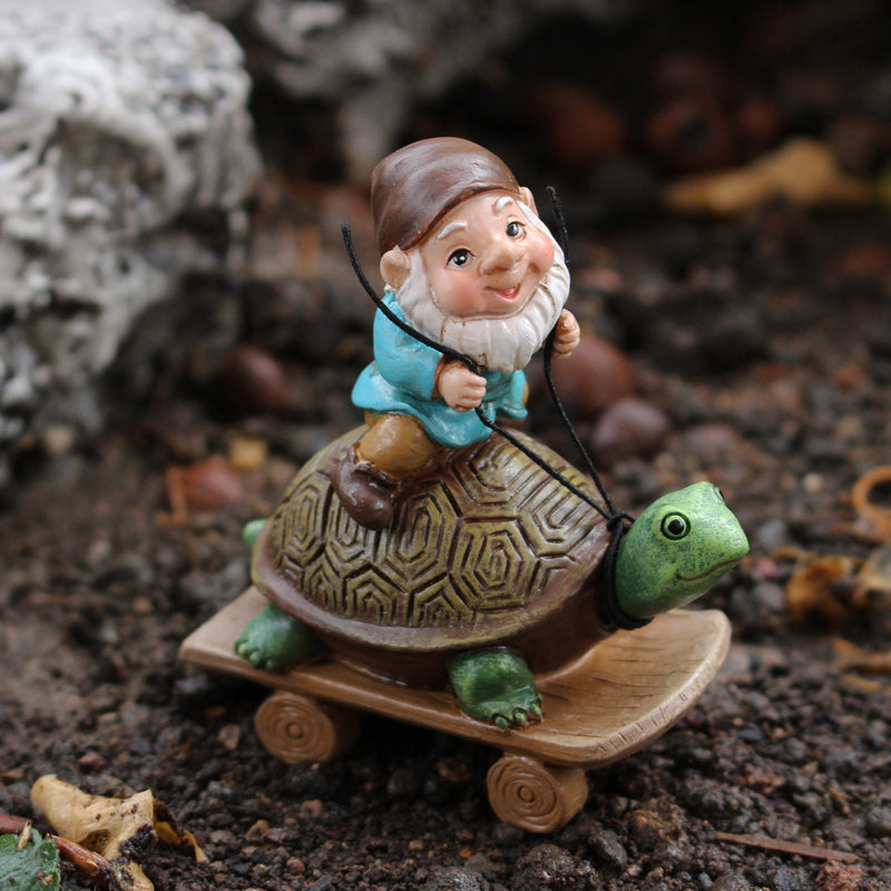 Rynx | 3 Pcs - Skateboarding Gnome Figur