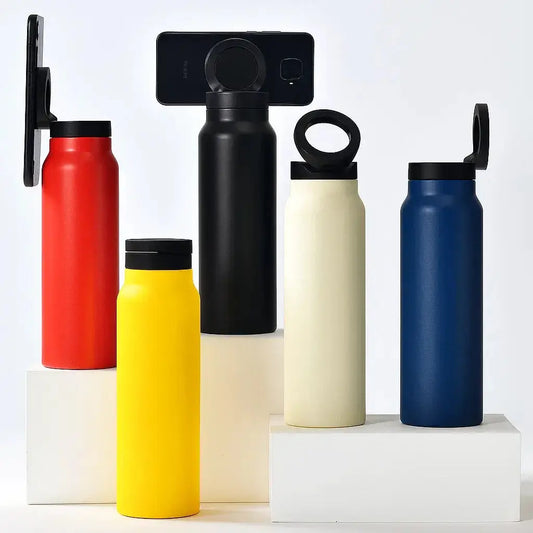Rynx | 3-in-1 insulated cup with magnetic bottom and phone holder