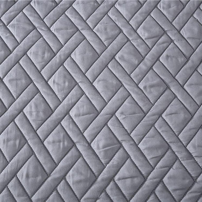 Rynx | 3-Piece: Embossed Quilted Larch Bedspread Set