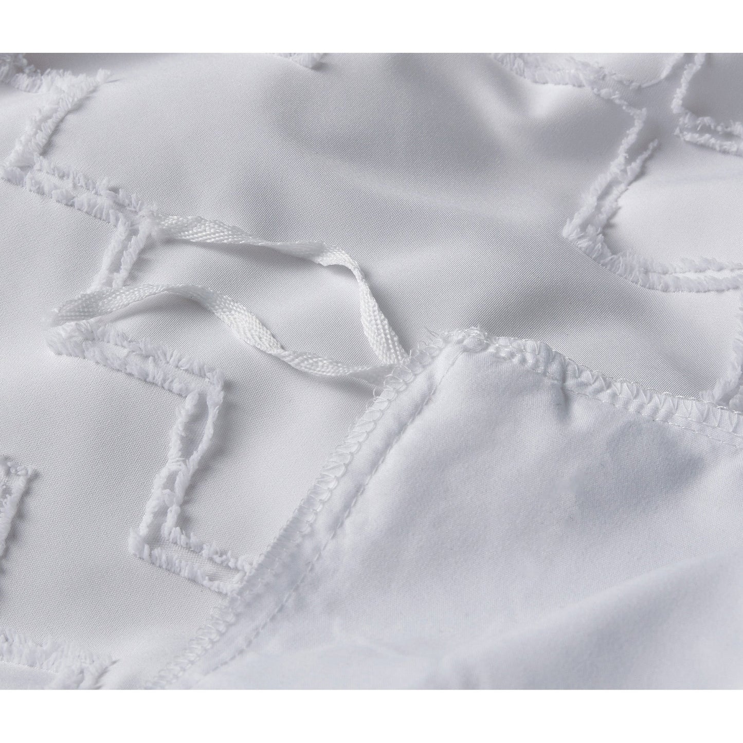 Rynx | 3-piece set: Bibb Home tufted cut duvet bedding