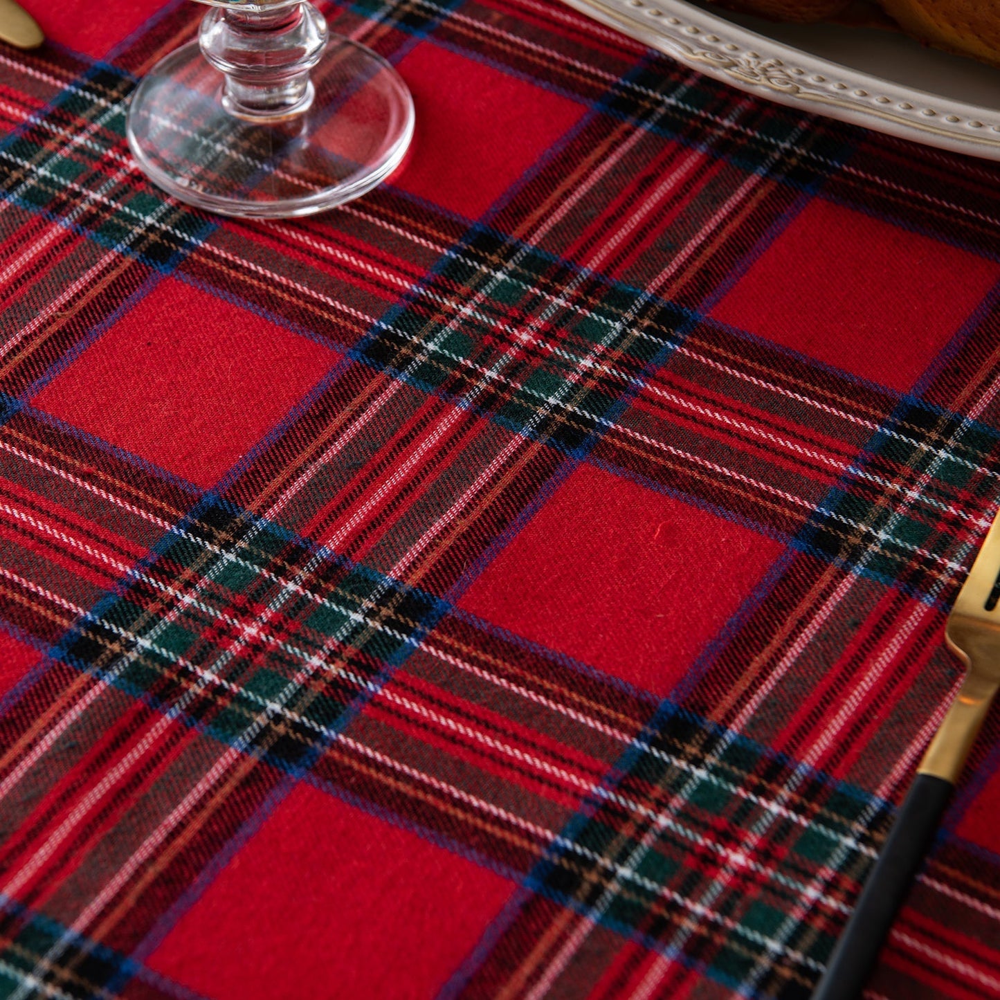 Rynx | Christmas Party Traditional Scottish Check Pattern Tablecloth