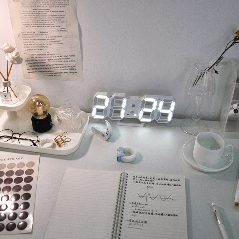 Rynx | LED-Digital Wall Clock - Temperature and Alarm
