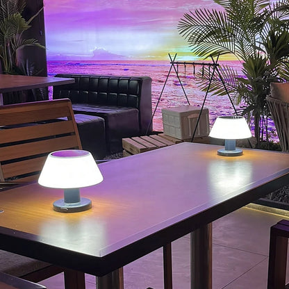 Rynx | Solar powered table lamp - Solara